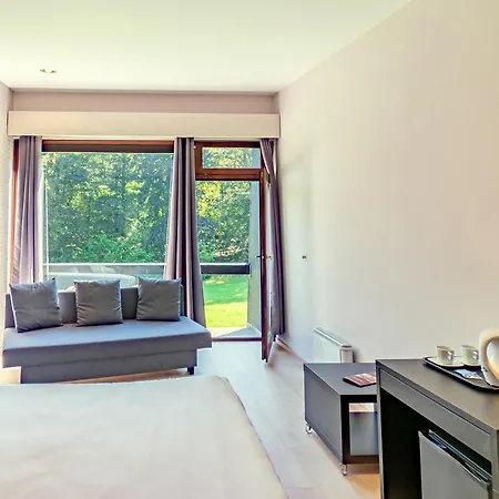 Les Rhodos Hotell Chevetogne