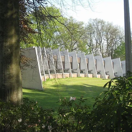 Les Rhodos Hotell Chevetogne